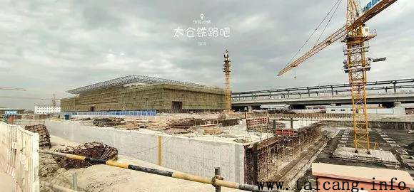最新工程进展来啦!沪通铁路太仓站站房已经封顶!